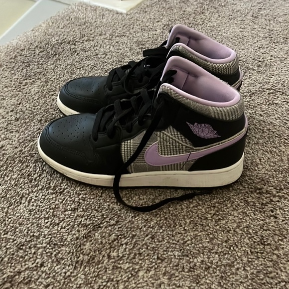 Jordan Shoes - Woman’s jordans